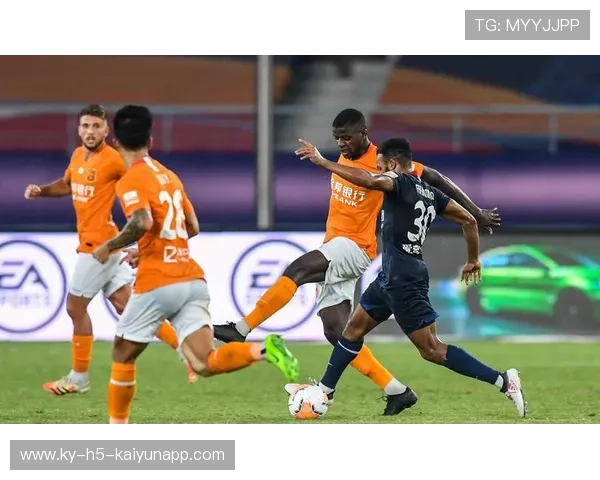 中超联赛的商业生态被分析师视为成长空间巨大，中超俱乐部估值